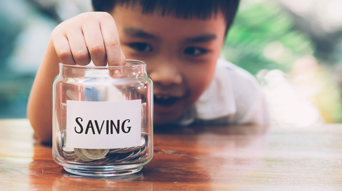 6 Tips For Teaching Your Kids to Save
