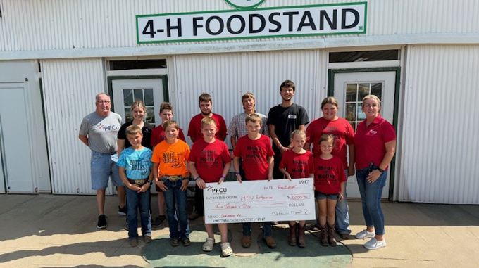 PFCU Donates to Shiawassee County 4H